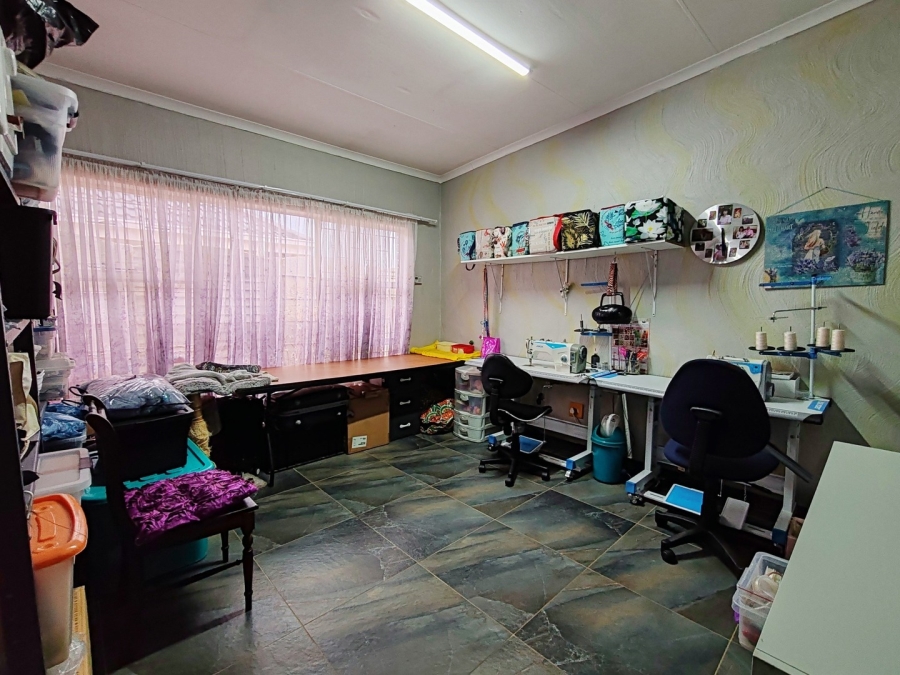 4 Bedroom Property for Sale in Potchefstroom North West
